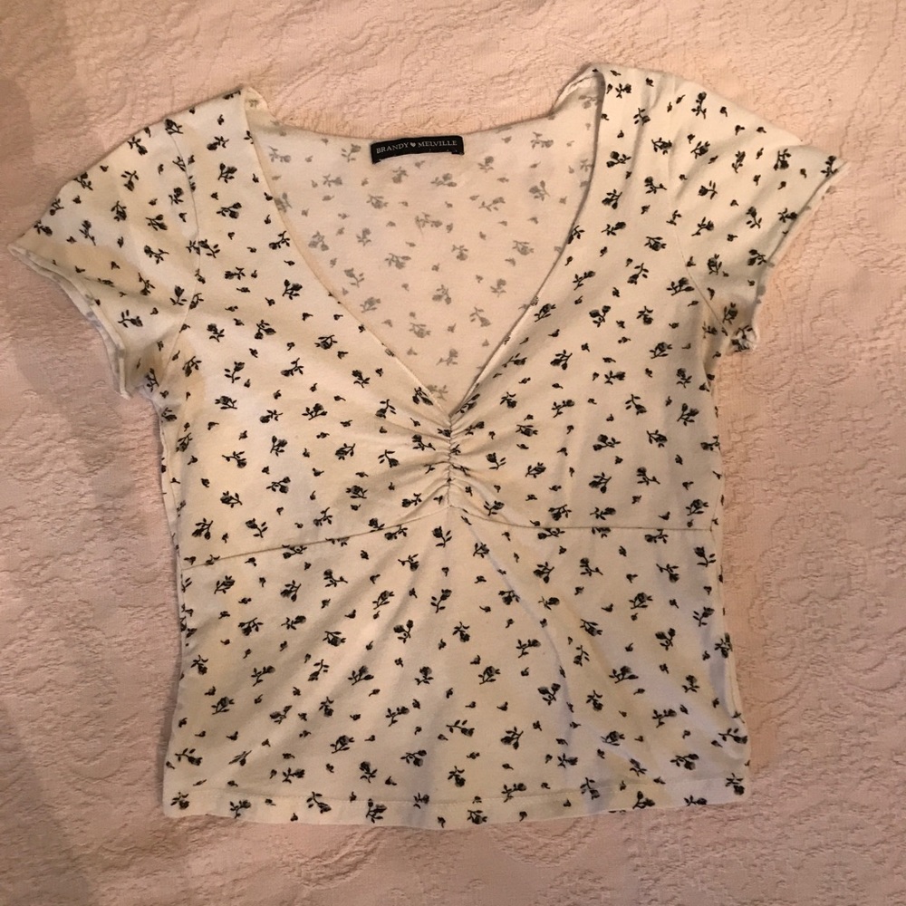 🍃Brandy Melville Top